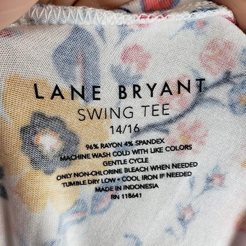 Lane Bryant Women's Size‎ 14/16 Swing Tee Challis Wildflower Print Tie Back